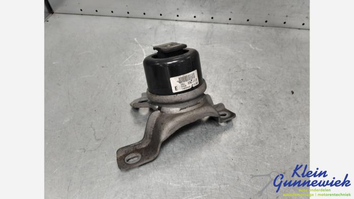 Gebruikte Motorrubber Volvo XC60 Prijs € 25,00 Margeregeling aangeboden door Klein Gunnewiek Autodemontage & Motorentechniek