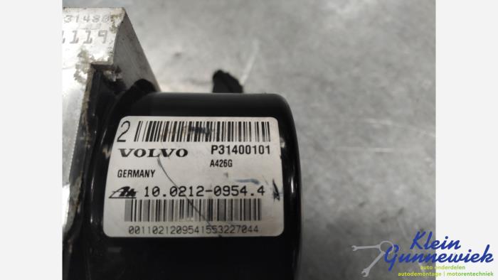 ABS Pomp van een Volvo XC60 2013