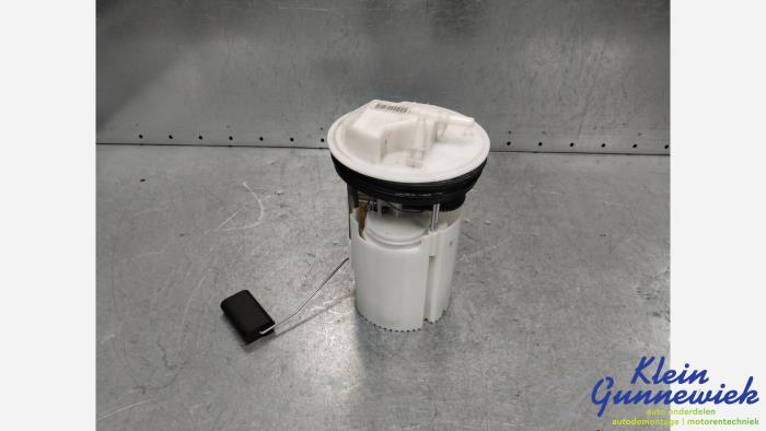 Gebruikte Tank element Pomp Ford Fiesta Prijs € 75,00 Margeregeling aangeboden door Klein Gunnewiek Autodemontage & Motorentechniek