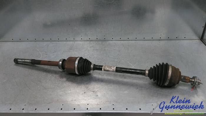 Gebruikte Aandrijfas rechts-voor Opel Corsa Prijs € 131,00 Margeregeling aangeboden door Klein Gunnewiek Autodemontage & Motorentechniek