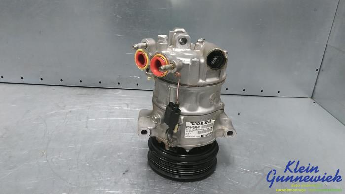 Gebruikte Pomp Airco Volvo V40 Prijs € 70,00 Margeregeling aangeboden door Klein Gunnewiek Autodemontage & Motorentechniek