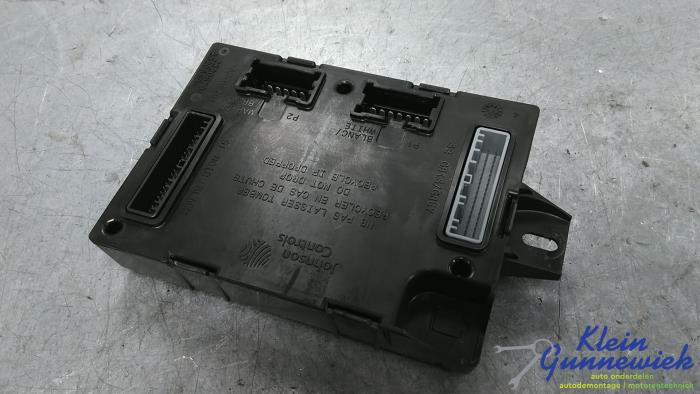 Gebruikte Computer Body Control Renault Captur Prijs € 88,00 Margeregeling aangeboden door Klein Gunnewiek Autodemontage & Motorentechniek