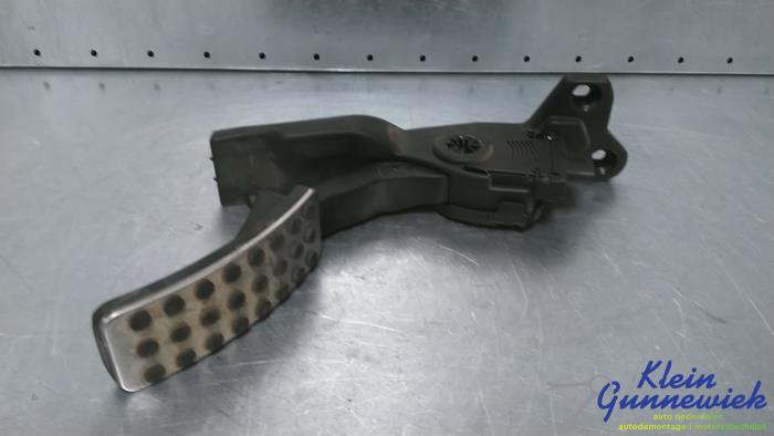 Gebruikte Gaspedaalpositie Sensor Mercedes ML-Klasse Prijs € 85,00 Margeregeling aangeboden door Klein Gunnewiek Autodemontage & Motorentechniek