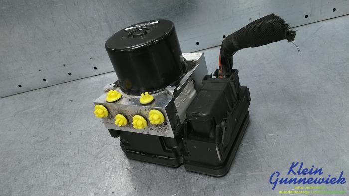 Gebruikte ABS Pomp Ford C-Max Prijs € 72,00 Margeregeling aangeboden door Klein Gunnewiek Autodemontage & Motorentechniek