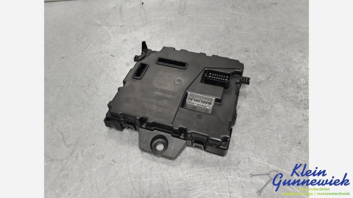 Gebruikte Computer Body Control Renault Kangoo Prijs € 44,00 Margeregeling aangeboden door Klein Gunnewiek Autodemontage & Motorentechniek