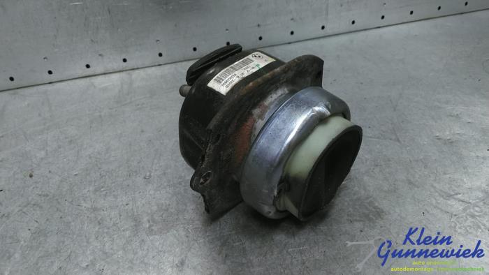 Gebruikte Motorrubber BMW X5 Prijs € 45,00 Margeregeling aangeboden door Klein Gunnewiek Autodemontage & Motorentechniek