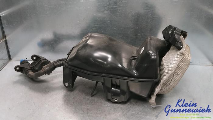 Gebruikte Tank adblue Volvo V60 Prijs € 295,00 Margeregeling aangeboden door Klein Gunnewiek Autodemontage & Motorentechniek