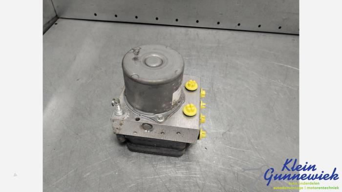 Gebruikte ABS Pomp Opel Karl Prijs € 29,00 Margeregeling aangeboden door Klein Gunnewiek Autodemontage & Motorentechniek