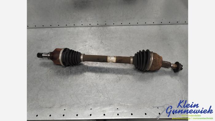 Gebruikte Steekas links-voor Ford Focus Prijs € 57,00 Margeregeling aangeboden door Klein Gunnewiek Autodemontage & Motorentechniek