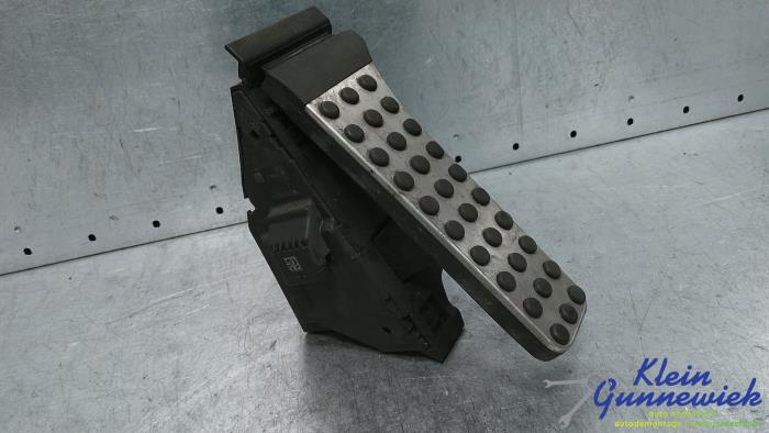 Gebruikte Gaspedaalpositie Sensor Mercedes S-Klasse Prijs € 40,00 Margeregeling aangeboden door Klein Gunnewiek Autodemontage & Motorentechniek