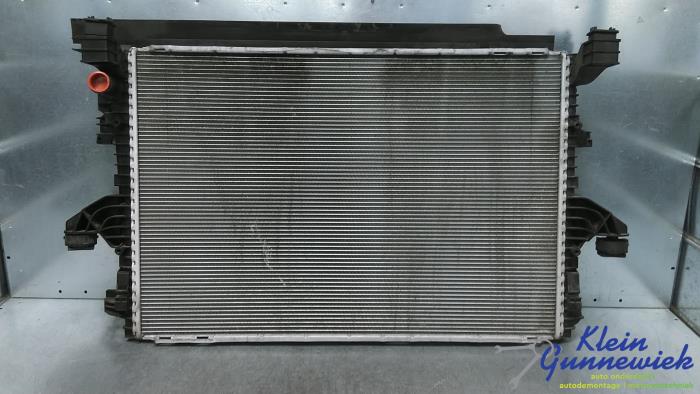 Gebruikte Radiateur Volkswagen Transporter Prijs € 175,00 Margeregeling aangeboden door Klein Gunnewiek Autodemontage & Motorentechniek