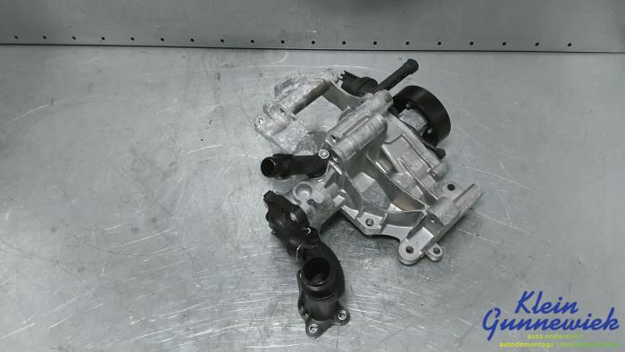 Gebruikte Dynamosteun onder BMW 4-Serie Prijs € 93,00 Margeregeling aangeboden door Klein Gunnewiek Autodemontage & Motorentechniek