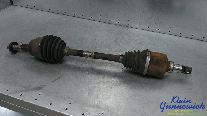Gebruikte Aandrijfas links-voor Ford C-Max Prijs € 121,00 Margeregeling aangeboden door Klein Gunnewiek Autodemontage & Motorentechniek
