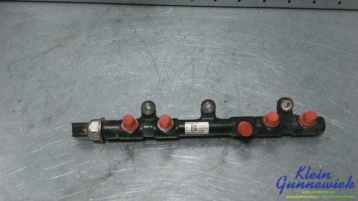 Gebruikte Verstuiver brug Renault Master Prijs € 122,00 Margeregeling aangeboden door Klein Gunnewiek Autodemontage & Motorentechniek