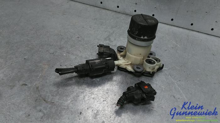 Gebruikte Adblue pomp Renault Master Prijs € 124,00 Margeregeling aangeboden door Klein Gunnewiek Autodemontage & Motorentechniek