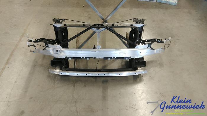 Gebruikte Frontpaneel BMW 7-Serie Prijs € 645,00 Margeregeling aangeboden door Klein Gunnewiek Autodemontage & Motorentechniek