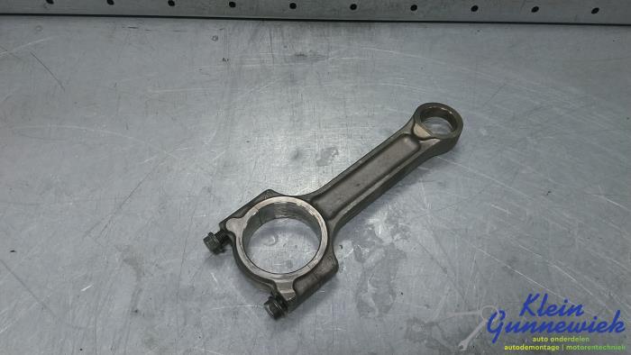 Gebruikte Drijfstang Mercedes A-Klasse Prijs € 30,00 Margeregeling aangeboden door Klein Gunnewiek Autodemontage & Motorentechniek