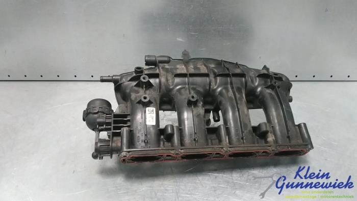 Gebruikte Inlaatspruitstuk Volkswagen Passat Prijs € 101,00 Margeregeling aangeboden door Klein Gunnewiek Autodemontage & Motorentechniek