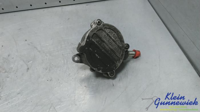 Gebruikte Vacuumpomp (Diesel) Mercedes Vito Prijs € 25,00 Margeregeling aangeboden door Klein Gunnewiek Autodemontage & Motorentechniek