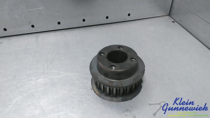 Gebruikte Krukas Tandwiel Volvo V40 Prijs € 35,00 Margeregeling aangeboden door Klein Gunnewiek Autodemontage & Motorentechniek