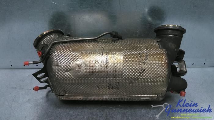 Gebruikte Roetfilter Mercedes S-Klasse Prijs € 525,00 Margeregeling aangeboden door Klein Gunnewiek Autodemontage & Motorentechniek