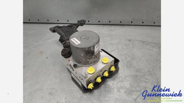 Gebruikte ABS Pomp Kia Rio Prijs € 30,00 Margeregeling aangeboden door Klein Gunnewiek Autodemontage & Motorentechniek