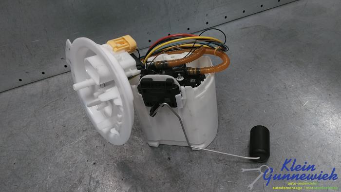 Gebruikte Tank element Pomp BMW X5 Prijs € 157,00 Margeregeling aangeboden door Klein Gunnewiek Autodemontage & Motorentechniek
