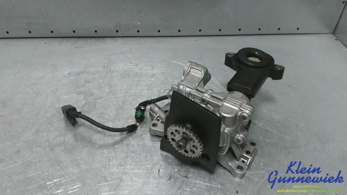 Gebruikte Oliepomp Volvo V40 Prijs € 95,00 Margeregeling aangeboden door Klein Gunnewiek Autodemontage & Motorentechniek