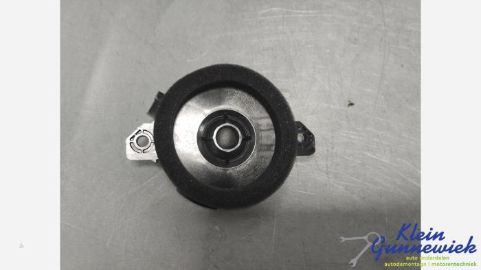 Gebruikte Speaker Volvo XC40 Prijs € 20,00 Margeregeling aangeboden door Klein Gunnewiek Autodemontage & Motorentechniek