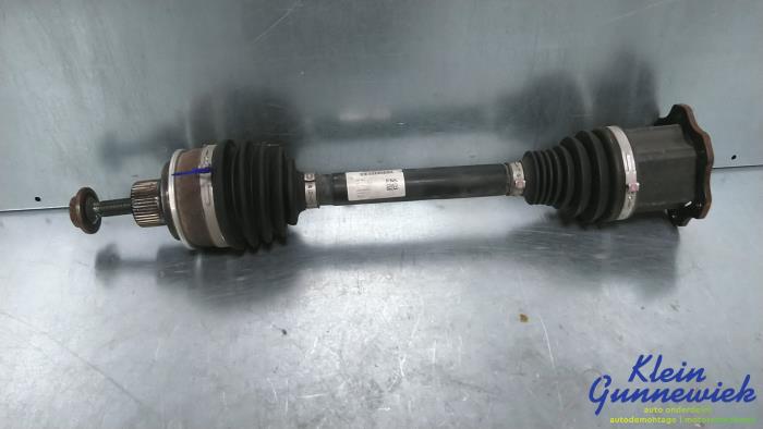 Gebruikte Steekas links-voor Audi Q7 Prijs € 135,00 Margeregeling aangeboden door Klein Gunnewiek Autodemontage & Motorentechniek