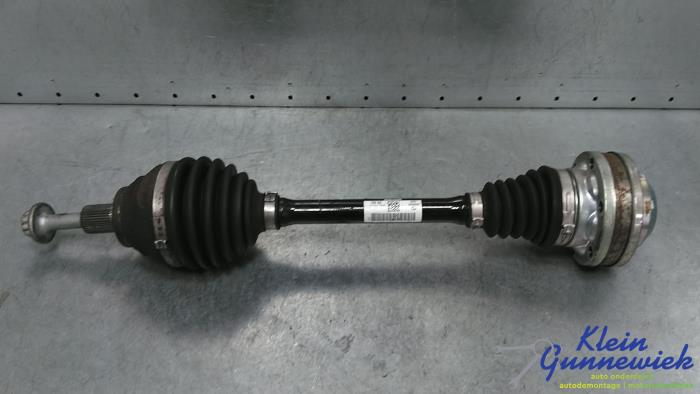 Gebruikte Steekas links-voor Skoda Karoq Prijs € 125,00 Margeregeling aangeboden door Klein Gunnewiek Autodemontage & Motorentechniek