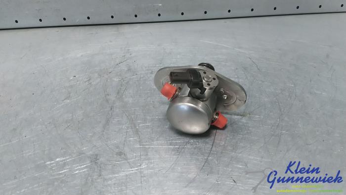 Gebruikte Brandstofpomp Mechanisch BMW X5 Prijs € 280,00 Margeregeling aangeboden door Klein Gunnewiek Autodemontage & Motorentechniek