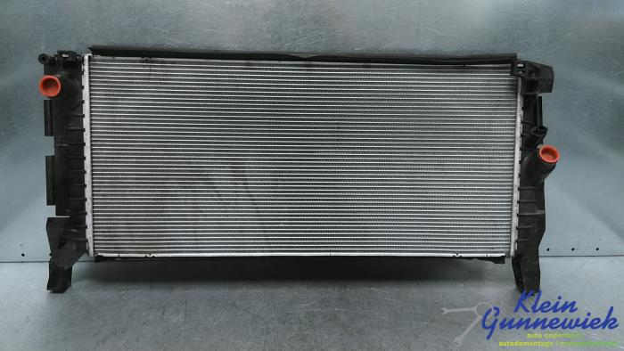 Gebruikte Radiateur Mini Mini Prijs € 175,00 Margeregeling aangeboden door Klein Gunnewiek Autodemontage & Motorentechniek