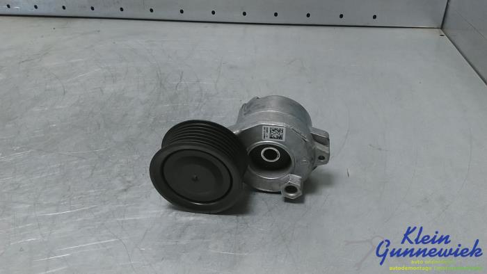 Gebruikte Spanrol Multiriem BMW X5 Prijs € 40,00 Margeregeling aangeboden door Klein Gunnewiek Autodemontage & Motorentechniek