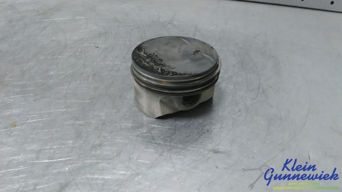 Gebruikte Zuiger Audi RS7 Prijs € 95,00 Margeregeling aangeboden door Klein Gunnewiek Autodemontage & Motorentechniek