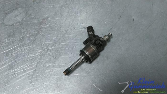 Gebruikte Injector (benzine injectie) Volkswagen Polo Prijs € 50,00 Margeregeling aangeboden door Klein Gunnewiek Autodemontage & Motorentechniek