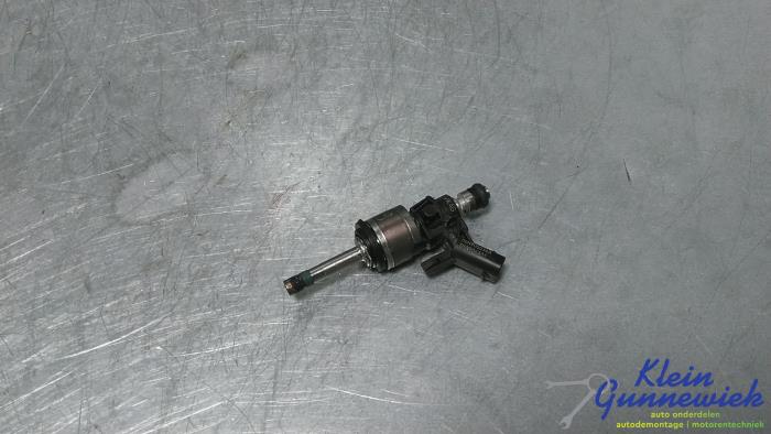 Gebruikte Injector (benzine injectie) Volkswagen Polo Prijs € 50,00 Margeregeling aangeboden door Klein Gunnewiek Autodemontage & Motorentechniek