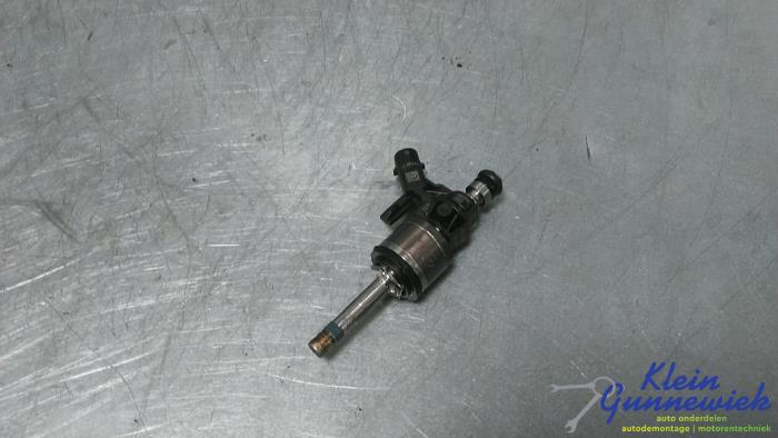 Gebruikte Injector (benzine injectie) Volkswagen Polo Prijs € 60,00 Margeregeling aangeboden door Klein Gunnewiek Autodemontage & Motorentechniek