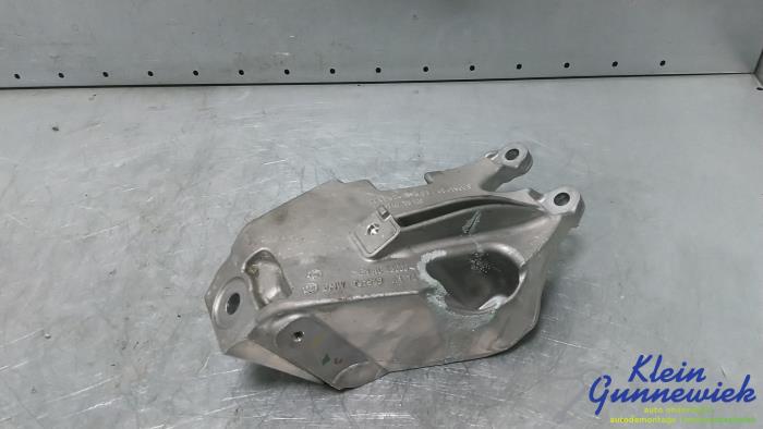 Gebruikte Motorrubber BMW 4-Serie Prijs € 35,00 Margeregeling aangeboden door Klein Gunnewiek Autodemontage & Motorentechniek