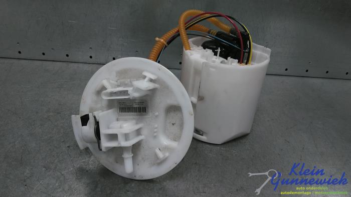 Gebruikte Tank element Pomp Mercedes CLA Prijs € 85,00 Margeregeling aangeboden door Klein Gunnewiek Autodemontage & Motorentechniek