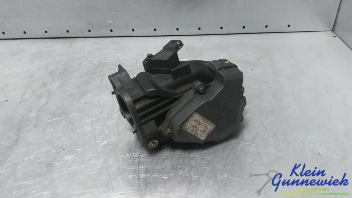 Gebruikte Gasklephuis Renault Trafic Prijs € 91,00 Margeregeling aangeboden door Klein Gunnewiek Autodemontage & Motorentechniek