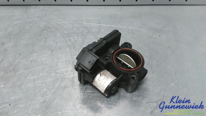 Gebruikte Gasklephuis Renault Trafic Prijs € 141,00 Margeregeling aangeboden door Klein Gunnewiek Autodemontage & Motorentechniek