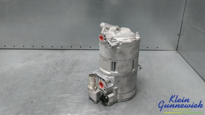 Gebruikte Pomp Airco BMW X3 Prijs € 591,00 Margeregeling aangeboden door Klein Gunnewiek Autodemontage & Motorentechniek
