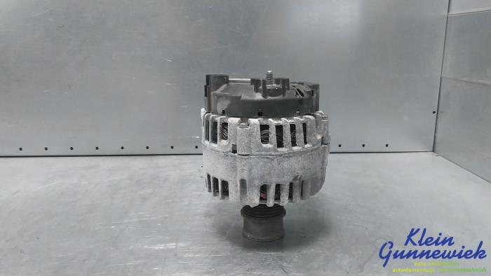 Gebruikte Dynamo Skoda Octavia Prijs € 29,00 Margeregeling aangeboden door Klein Gunnewiek Autodemontage & Motorentechniek