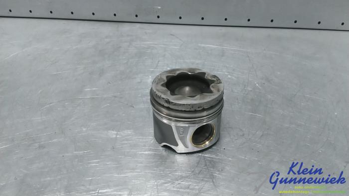 Gebruikte Zuiger Audi Q5 Prijs € 95,00 Margeregeling aangeboden door Klein Gunnewiek Autodemontage & Motorentechniek