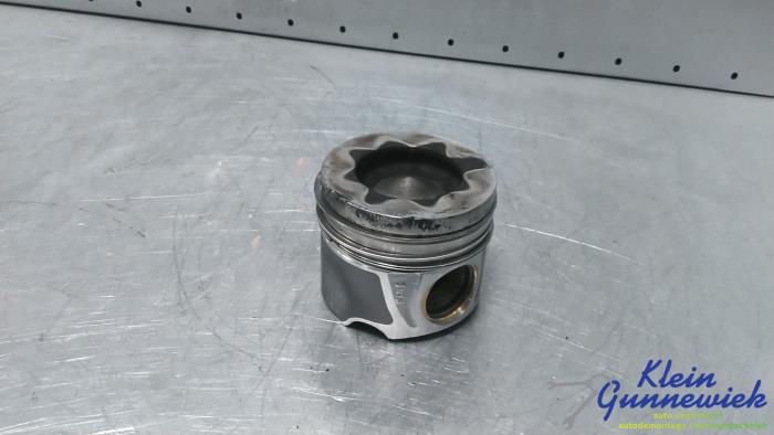 Gebruikte Zuiger Audi Q5 Prijs € 95,00 Margeregeling aangeboden door Klein Gunnewiek Autodemontage & Motorentechniek