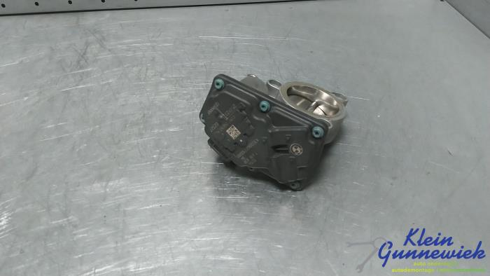 Gebruikte Gasklephuis BMW 2-Serie Prijs € 40,00 Margeregeling aangeboden door Klein Gunnewiek Autodemontage & Motorentechniek