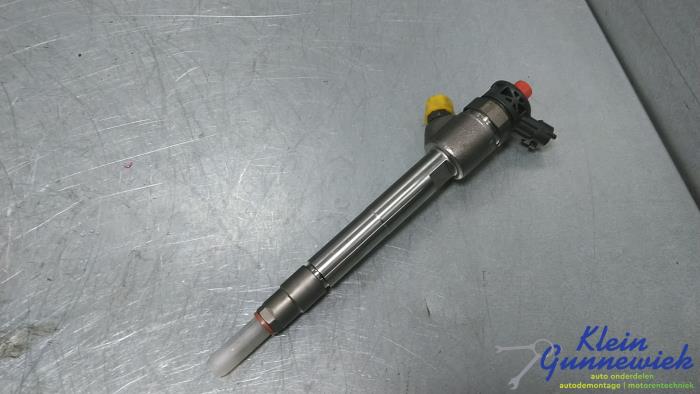 Gebruikte Verstuiver (diesel) Opel Astra Prijs € 101,00 Margeregeling aangeboden door Klein Gunnewiek Autodemontage & Motorentechniek