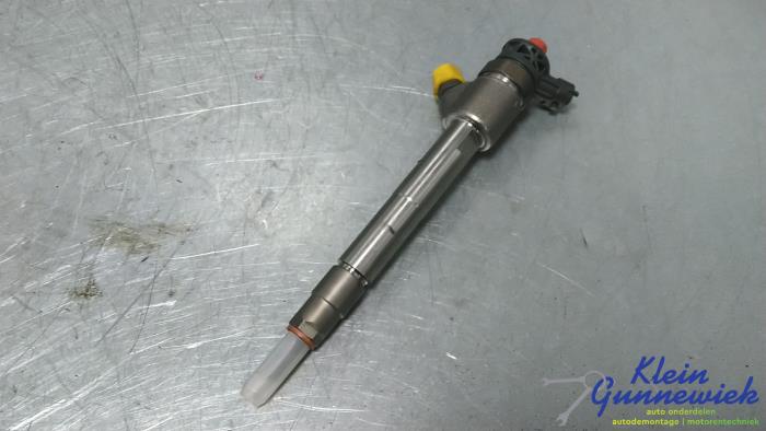 Gebruikte Verstuiver (diesel) Opel Astra Prijs € 101,00 Margeregeling aangeboden door Klein Gunnewiek Autodemontage & Motorentechniek