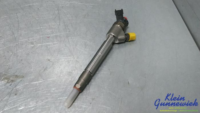 Gebruikte Verstuiver (diesel) Opel Astra Prijs € 101,00 Margeregeling aangeboden door Klein Gunnewiek Autodemontage & Motorentechniek